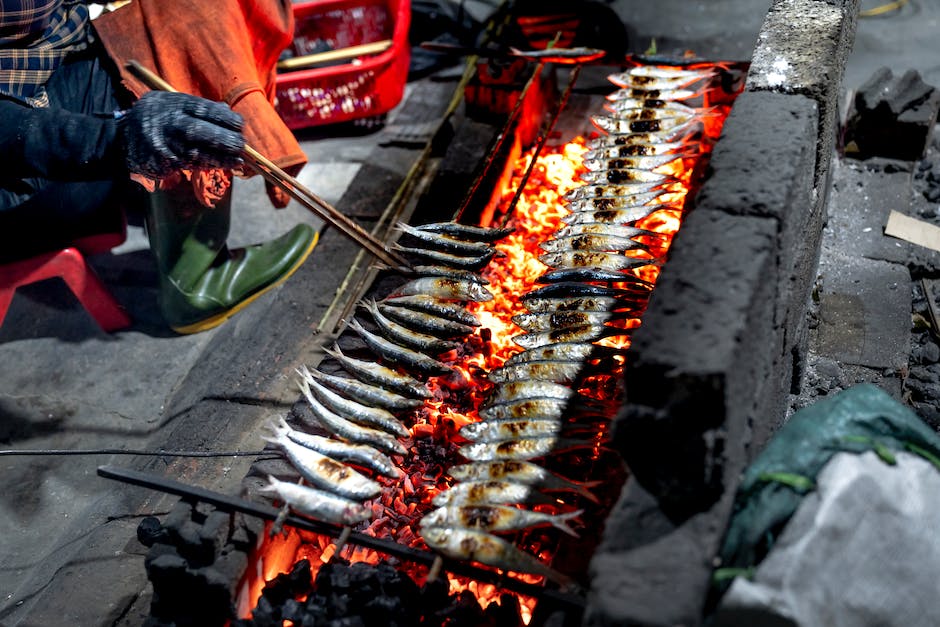How long should you cook fish in foil on the grill?