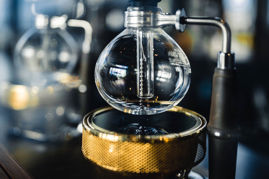 how do coffee machines heat water
