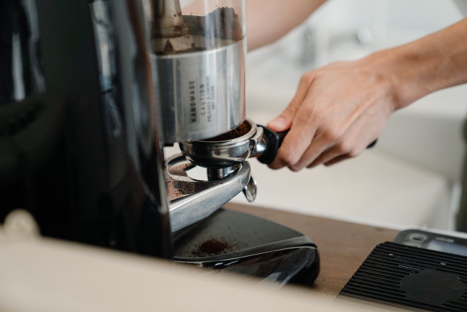 how do you turn on coffee machines